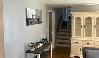 200 Brookwood Rd, Warwick, RI 02889