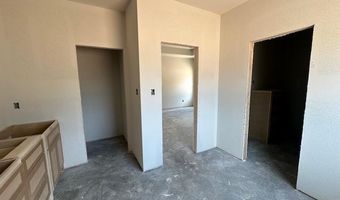 1168 Duke Dr, Bauxite, AR 72011