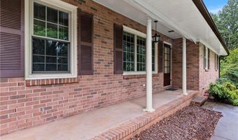 153 Shady Ln, Advance, NC 27006