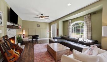 120 Calhoun St, Abbeville, SC 29620