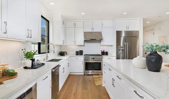 16 W Pine St, Altadena, CA 91001