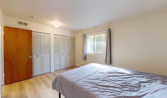 1257 Island Dr 203, Ann Arbor, MI 48105