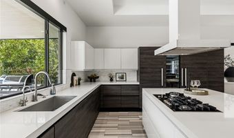 1 Garden Shadow Ln, Las Vegas, NV 89135
