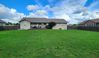 703 Kenny St, Ava, MO 65608