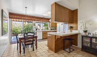 1562 Avenida Del Manzano, Camarillo, CA 93010