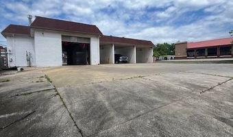 613 N 3rd St, Bardstown, KY 40004