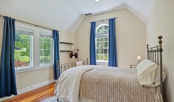 78 Hoyts Hl, Bethel, CT 06801