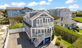 45 Crescent Rd, Middletown, RI 02842