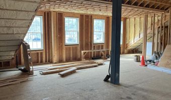 1 Trowbridge Rd, Bourne, MA 02532