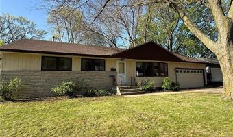 314 Burr Oak Dr, Albert Lea, MN 56007