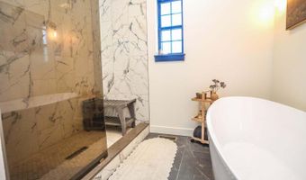 811 S Ibis St, Aberdeen, SD 57401