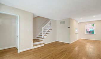 3364 S WAKEFIELD St #A, Arlington, VA 22206