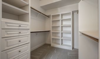 10571 Chatham Ct, Carmel, IN 46032