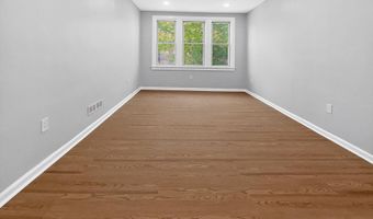 12 E 49TH St 2, Bayonne, NJ 07002