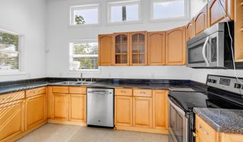 512 Peyton Dr, Biloxi, MS 39530