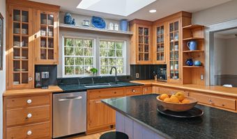 214 WARDOUR Dr, Annapolis, MD 21401
