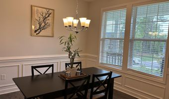 1375 Whitney Dr, Aberdeen, NC 28315