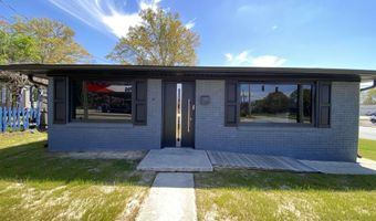 327 W Main St, Clinton, SC 29325