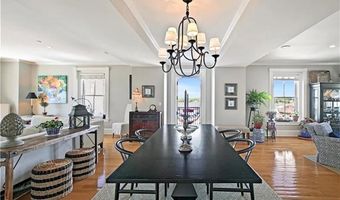 423 Hope St D, Bristol, RI 02809