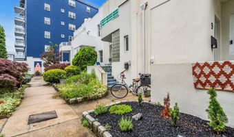 8 Deal Lake Ct, Asbury Park, NJ 07712