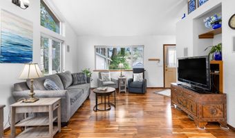 142 S QUADRANT St, Rockaway Beach, OR 97136