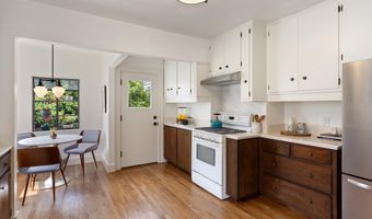 1906 Pacific Ave, Alameda, CA 94501