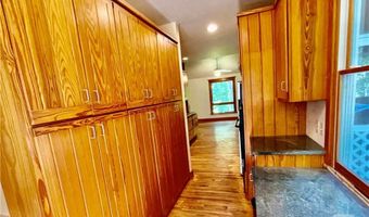 345 Three Oaks Dr, Athens, GA 30607