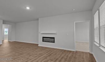1087 Aviator Ln, Ayden, NC 28513