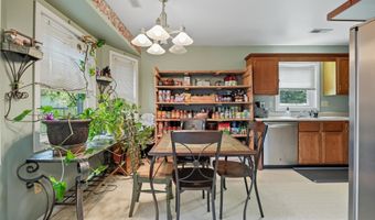 1414 Duesenberg Dr, Auburn, IN 46706
