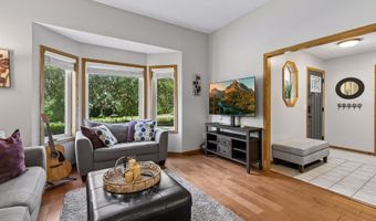 12904 Essex Way, Apple Valley, MN 55124