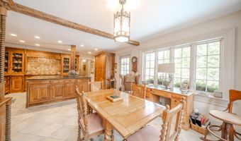 48 Old Searsport Ave, Belfast, ME 04915