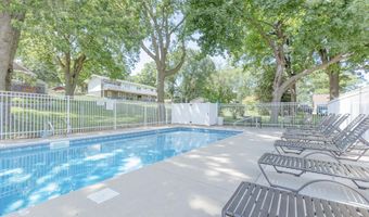 14 Iowa St. B2, Arnolds Park, IA 51331