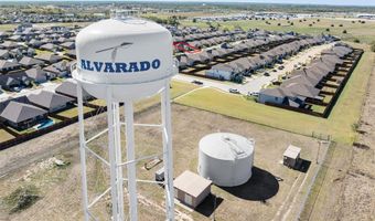 721 Breckenridge Park Dr, Alvarado, TX 76009