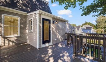 7 Sheffield Ave, Newport, RI 02840