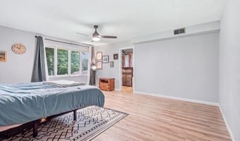 2324 Briarwood Dr, Asbury, IA 52002