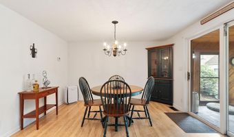 22 Briston Ct, Bedford, NH 03110