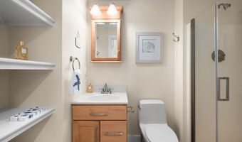 17 E 14TH St, Barnegat Light, NJ 08006