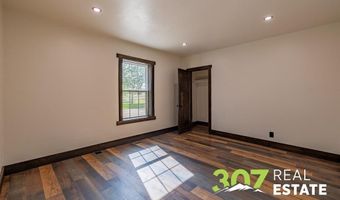 15 Cole Rd, Cody, WY 82414
