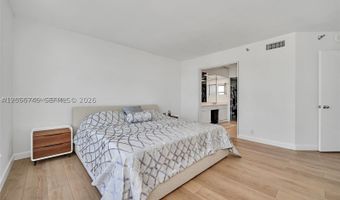 19101 NE 36th Ct 2206, Aventura, FL 33180