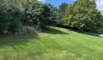 2776 S Knightsbridge Cir, Ann Arbor, MI 48105