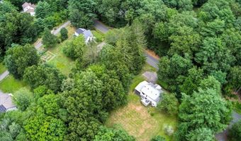112 Leverett Rd, Amherst, MA 01002