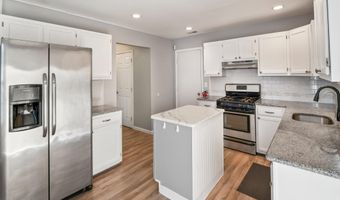 4 BROMLEY Ct, Atco, NJ 08004