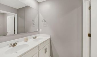 1075 FLYWAY VIEW Ln, Alabaster, AL 35007