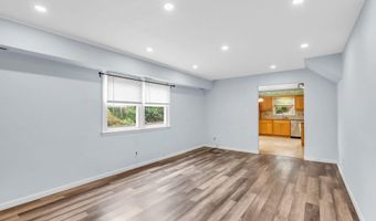 153 Webb Rd, Absecon, NJ 08201