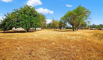 5210 Dino Dr, Anderson, CA 96007