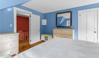 58 Second St, Newport, RI 02840