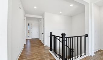 1599 Grayhawk Dr, Basehor, KS 66007