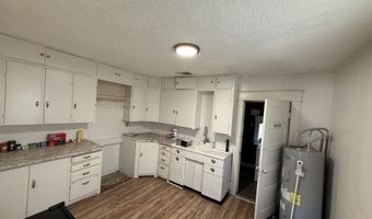 911 Ave. E St, Abernathy, TX 79311
