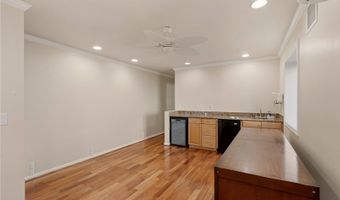 559 Moaniala St, Honolulu, HI 96821