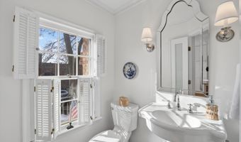 203 PRINCESS St, Alexandria, VA 22314